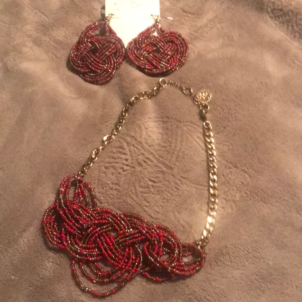 Jessica Simpson Set Necklace & Earrings